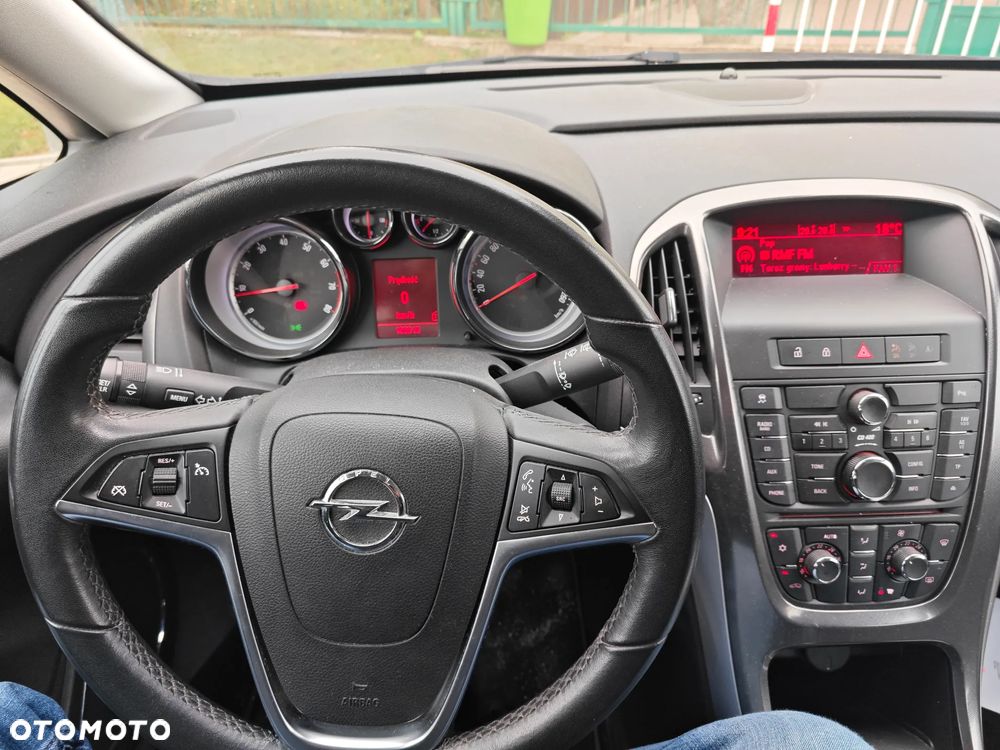 Opel Astra 1.4 Turbo Cosmo - 5