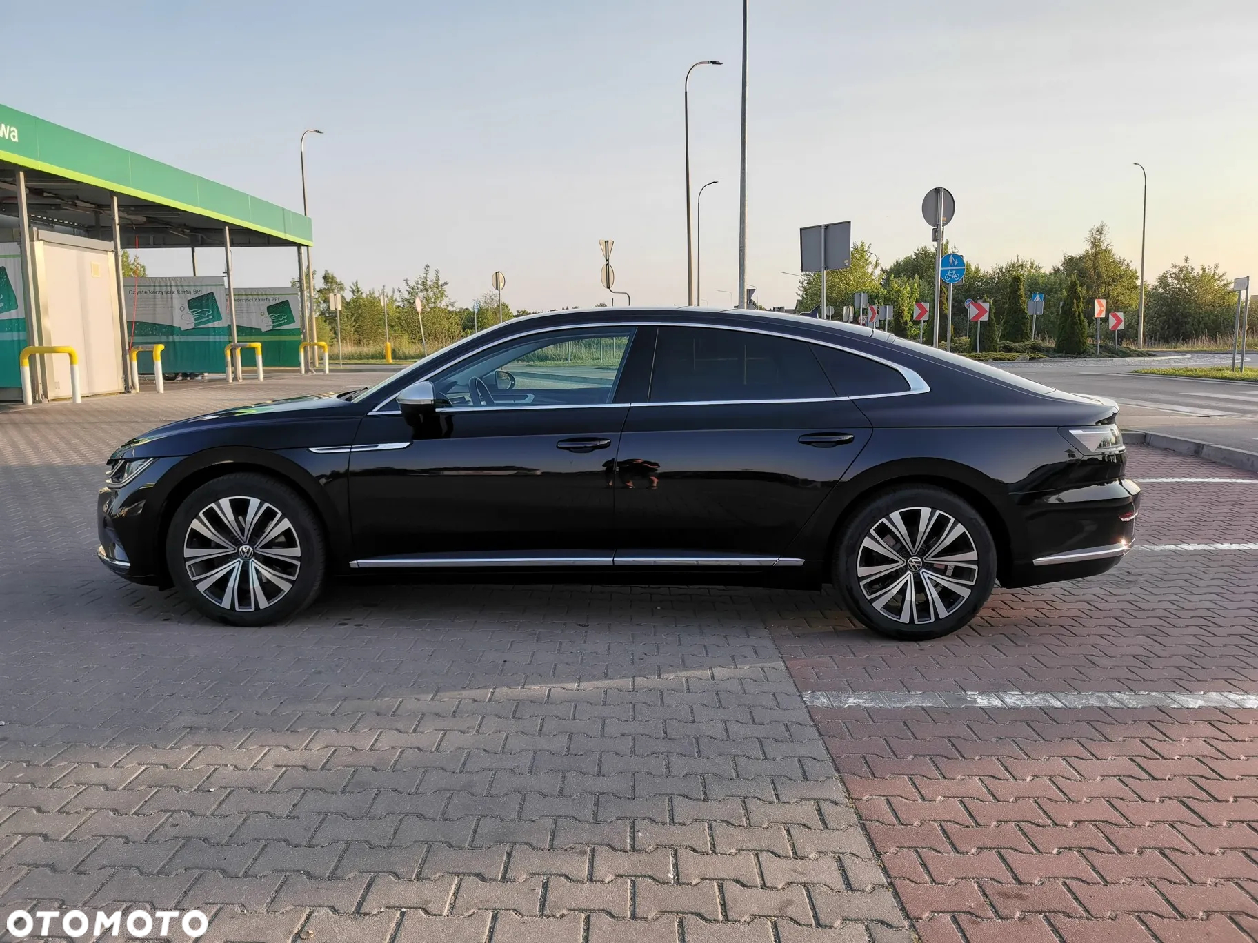 Volkswagen Arteon 2.0 TSI Elegance DSG - 2