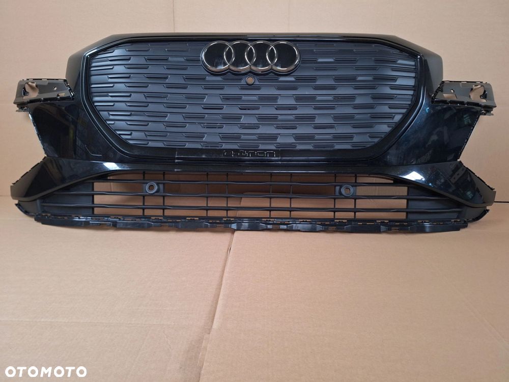 AUDI Q4 E-TRON 21-25 NIE KLEJONY! ZDERZAK PRZÓD PRZEDNI GRILL KRATKA EMBLEMAT ORYG 89A807725A WYSYŁKA 24H - 1