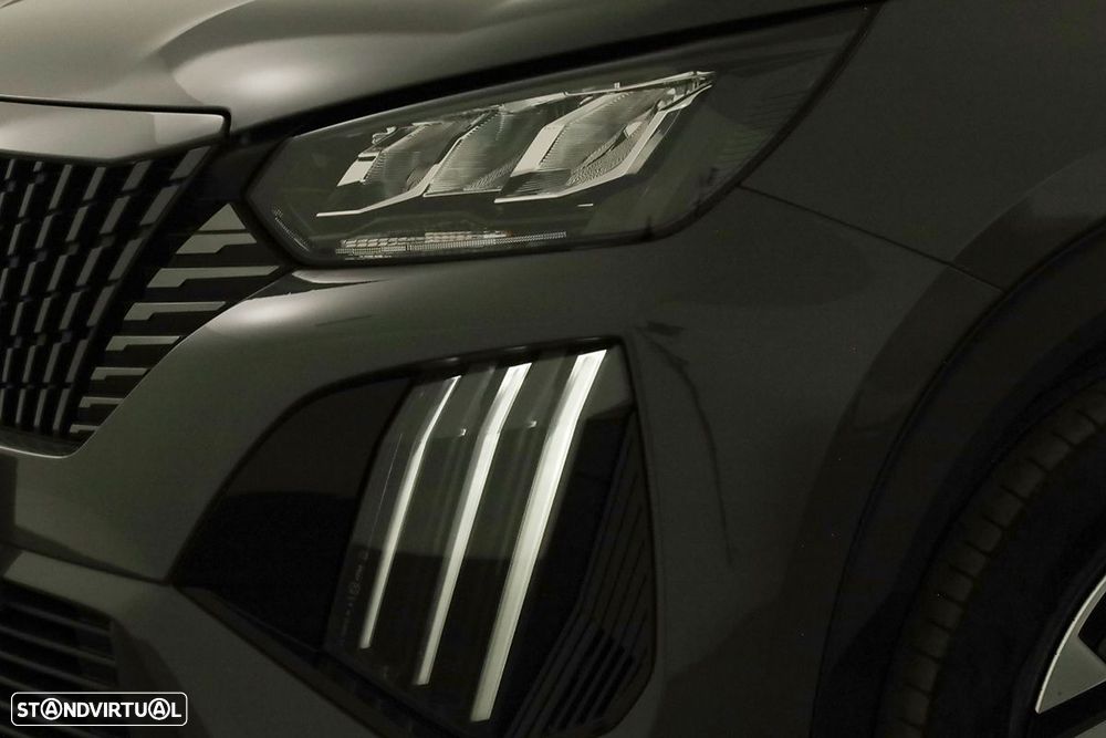 Peugeot 2008 1.2 PureTech Allure - 6