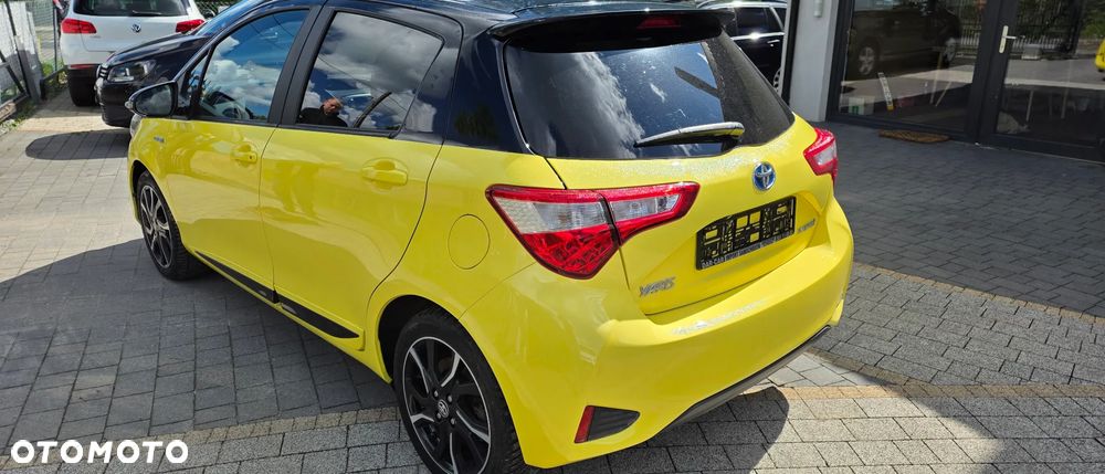 Toyota Yaris - 12