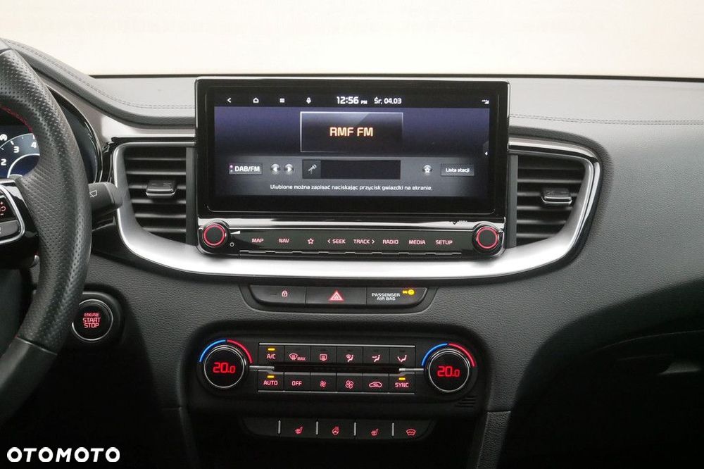 Kia ProCeed - 10