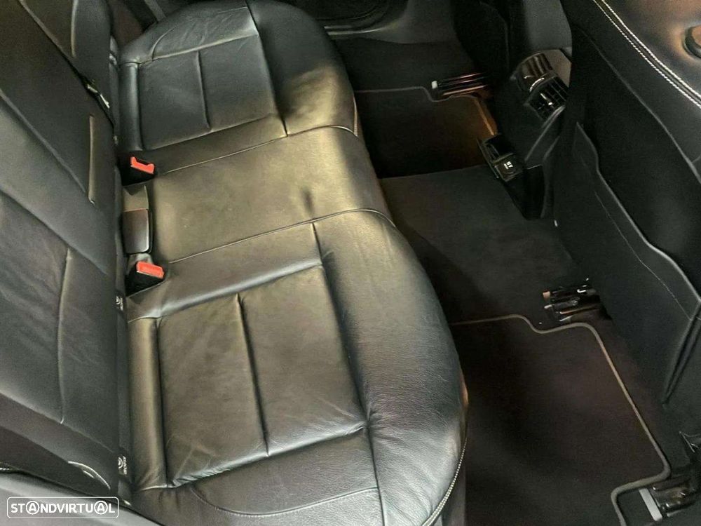 Mercedes-Benz E 300 Bluetec Hybrid Avantgarde - 16