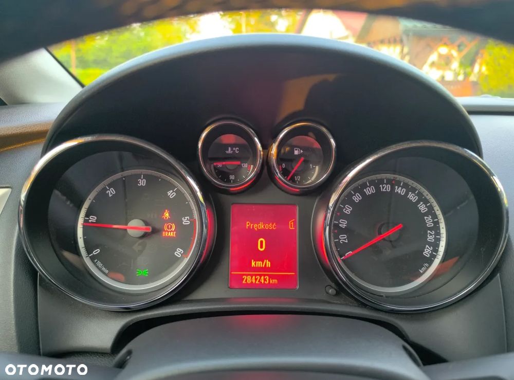 Opel Astra 1.7 CDTI Cosmo - 10