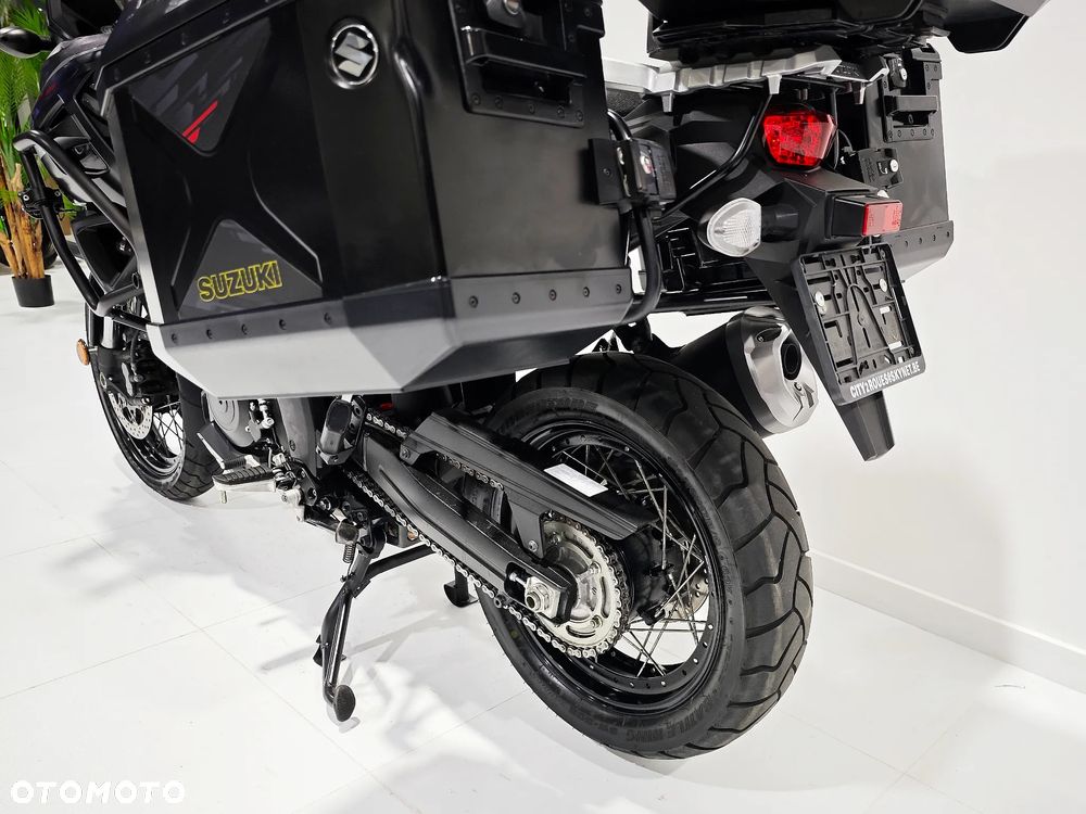 Suzuki V-STROM - 15