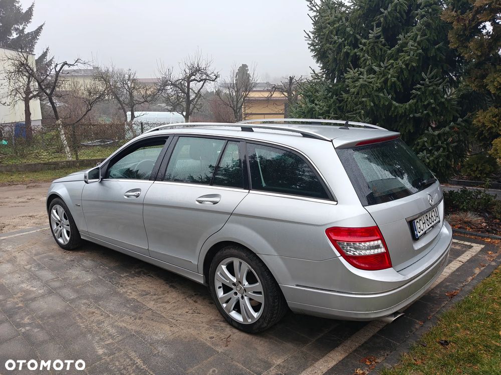 Mercedes-Benz Klasa C 250 CGI BlueEff Avantgarde - 5