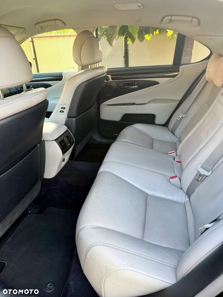 Lexus LS 460 Superior AWD - 9