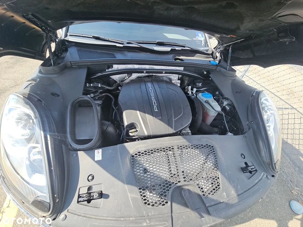 Porsche Macan - 16