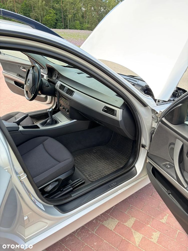 BMW Seria 3 - 14