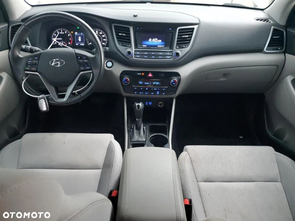 Hyundai Tucson - 9