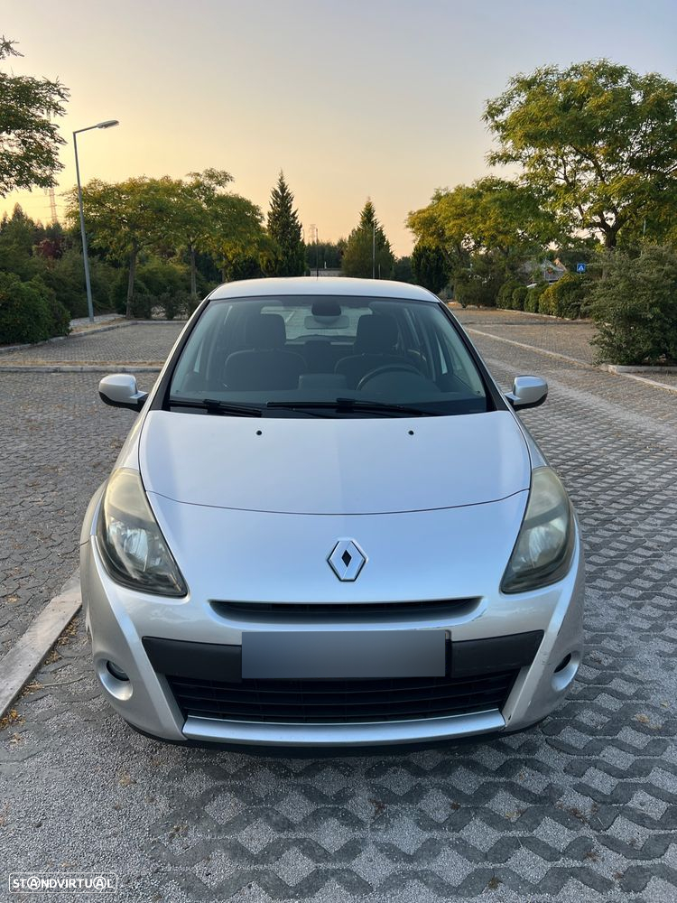 Renault Clio 1.5 dCi Dynamique S - 2