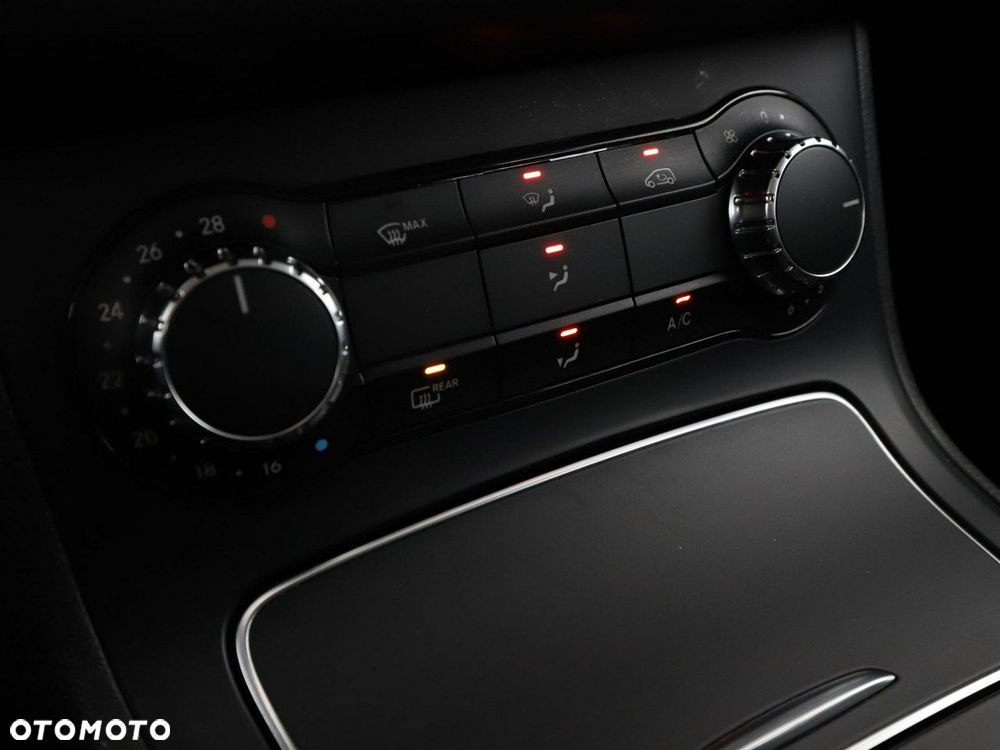 Mercedes-Benz Klasa B 180 Style - 26