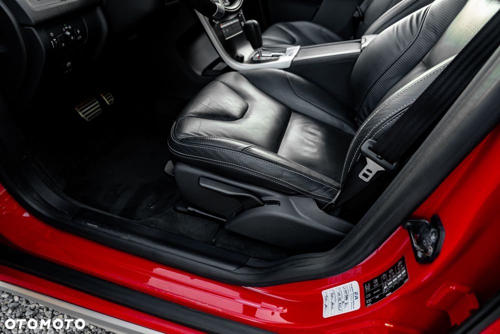 Volvo XC 60 D3 AWD R Design - 20