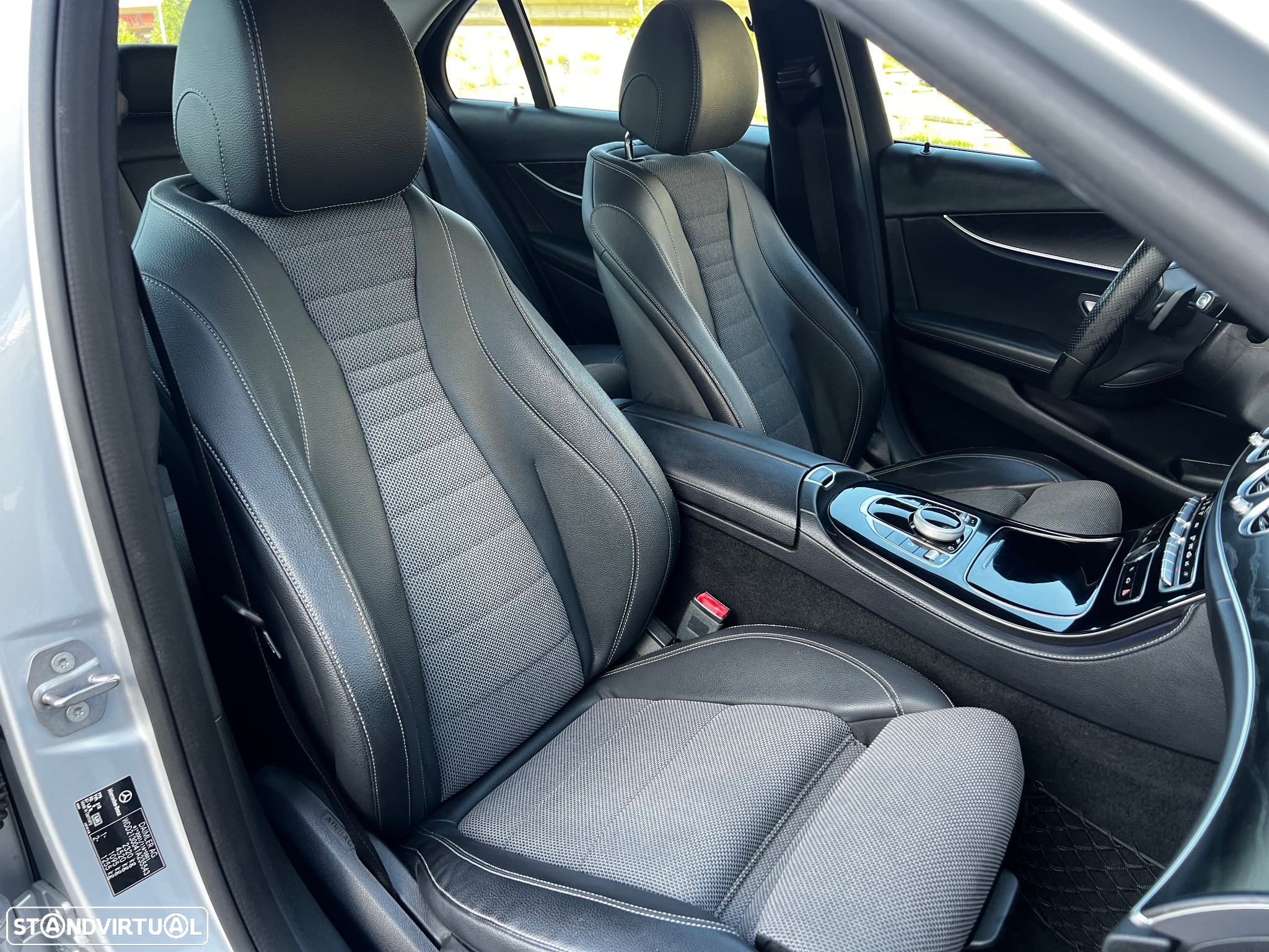 Mercedes-Benz E 220 d Avantgarde - 29