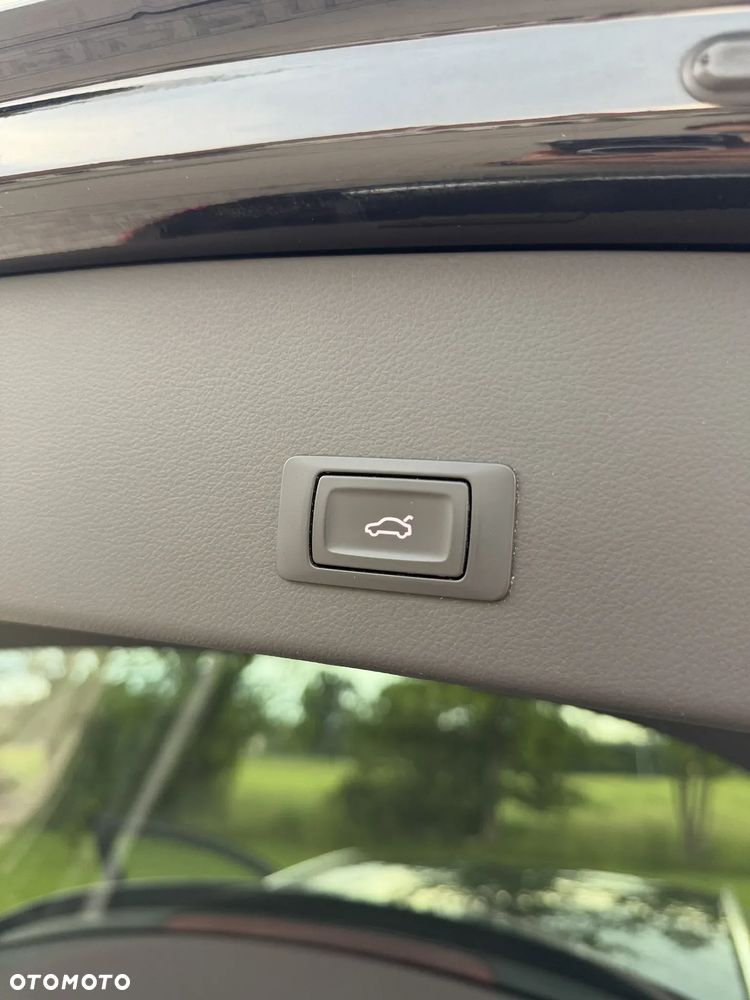 Audi A6 Avant 2.0 TDI Ultra S tronic - 23