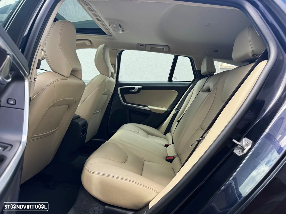 Volvo V60 D6 Twin Engine Geartronic Summum - 7