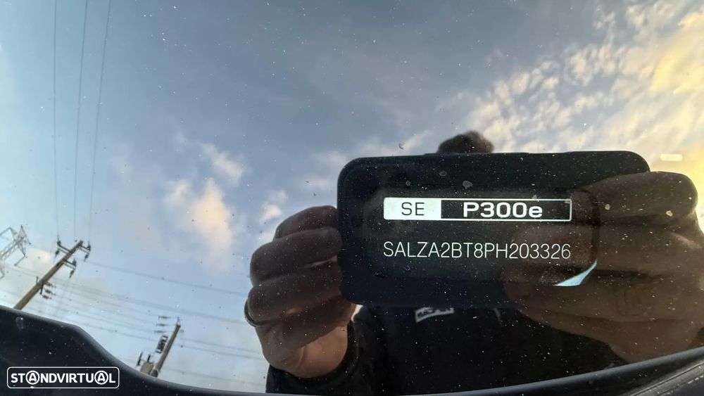 Land Rover Range Rover Evoque 1.5 P300e AWD R-Dynamic HSE Auto - 42