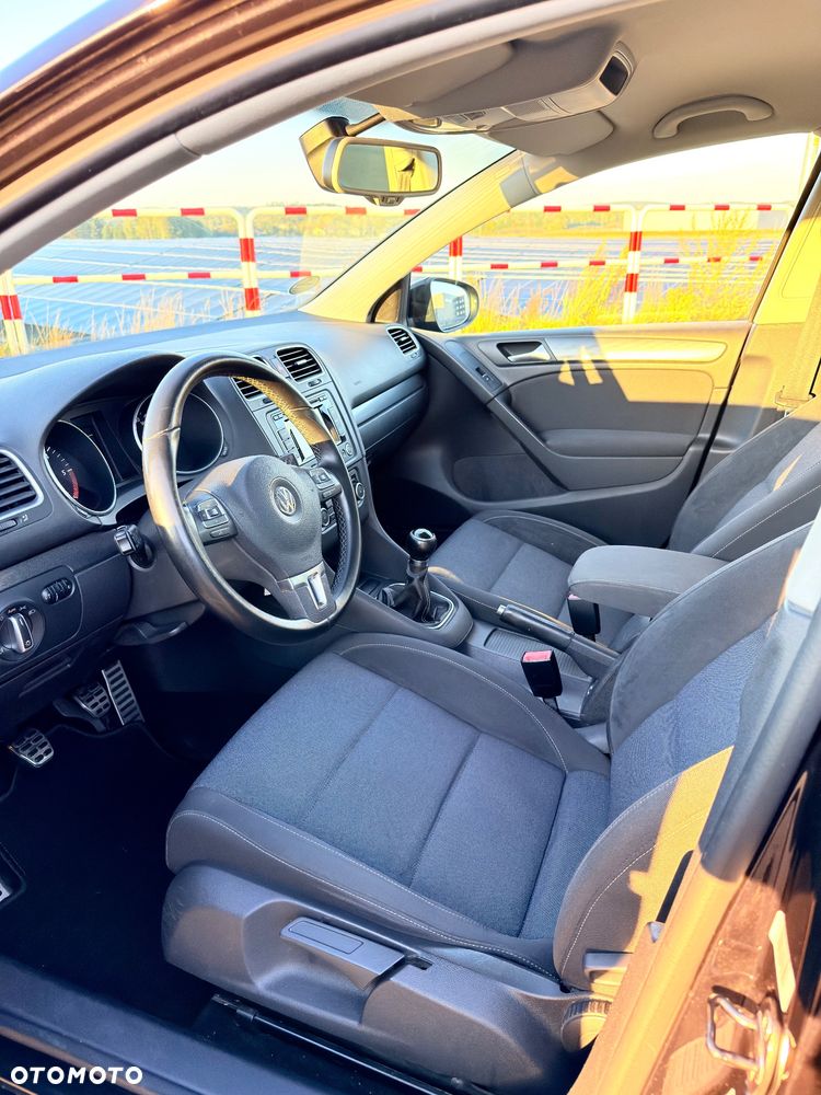 Volkswagen Golf - 16