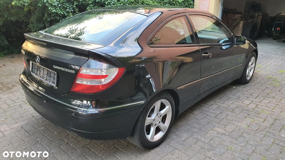 Mercedes-Benz Klasa C 200 Kompressor Automatik - 34