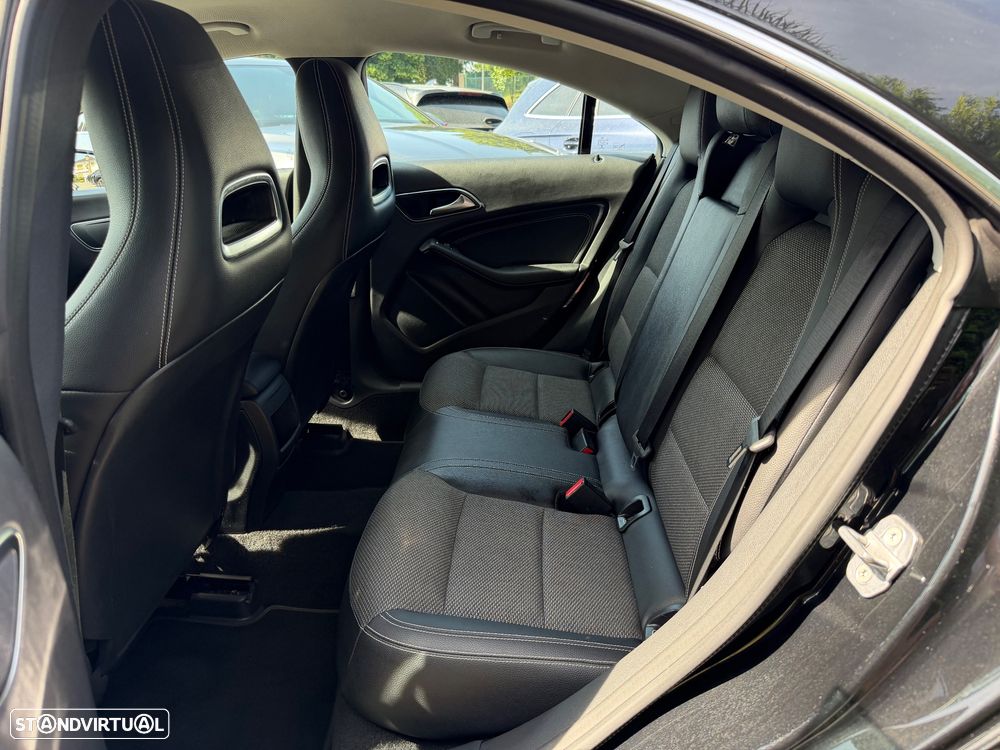 Mercedes-Benz CLA 180 d - 14