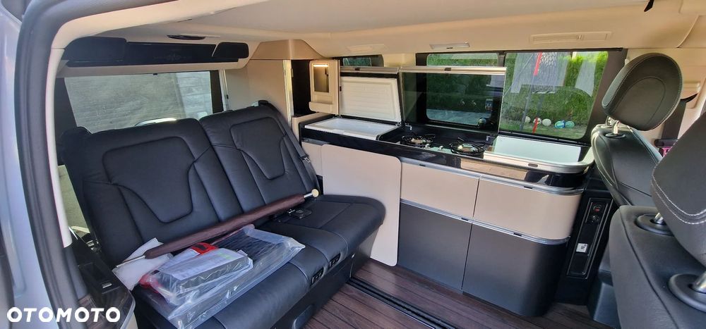 Mercedes-Benz Klasa V 300 d extralang 4Matic 9G-TRONIC Avantgarde Edition Edition 2023 - 11