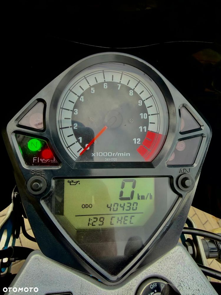 Suzuki SV - 8