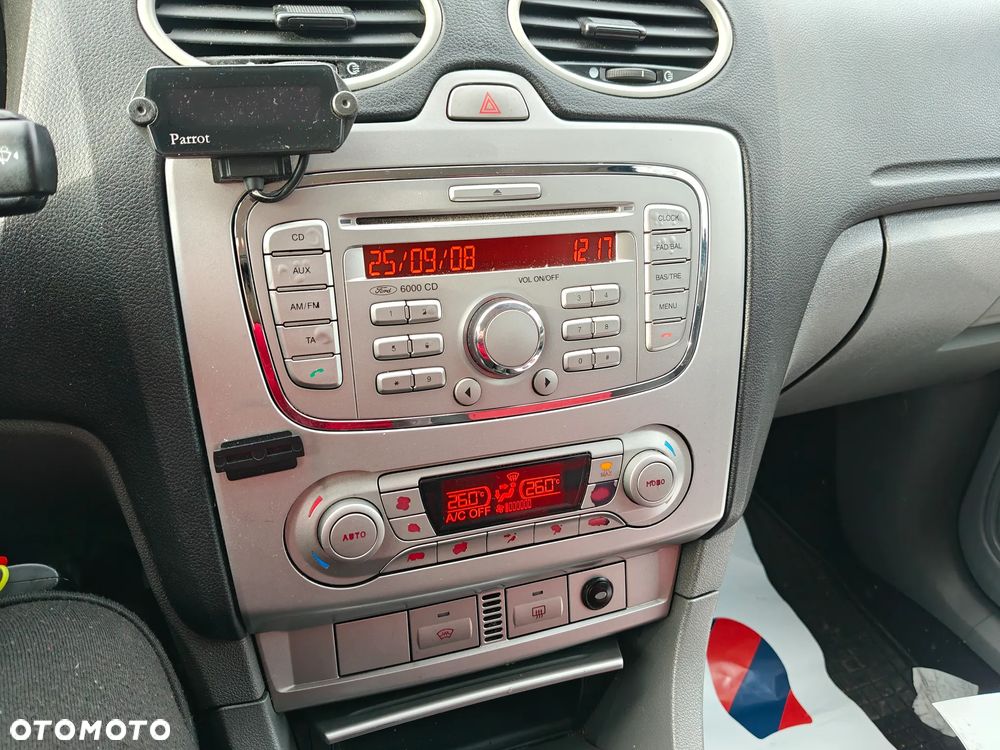 Ford Focus 1.8 TDCi Ambiente - 12