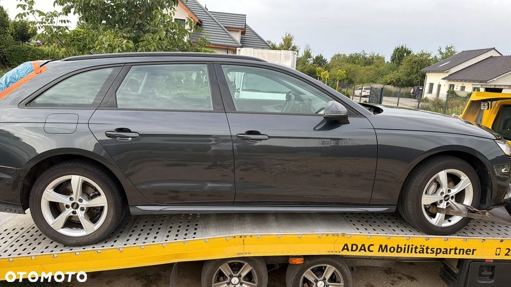 Audi A4 Avant 40 TFSI S tronic - 29