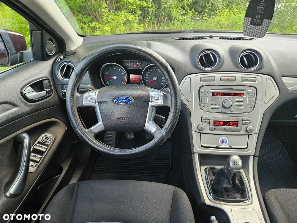 Ford Mondeo 1.6 Gold X - 16