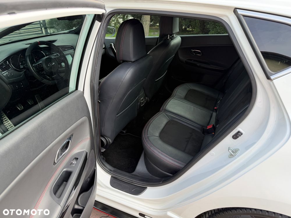 Kia Ceed 1.6 T-GDI GT XL - 23