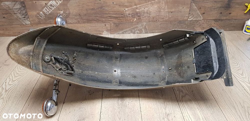 Błotnik lampa listwa kierunkowskazy XVS1100 Drag Star Classic - 11