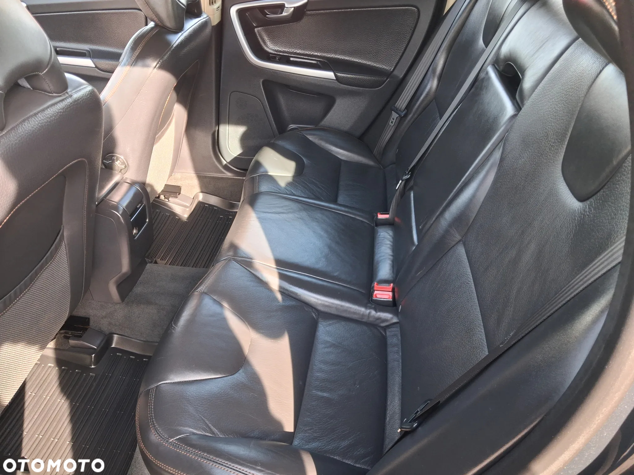 Volvo XC 60 2.4D - 10