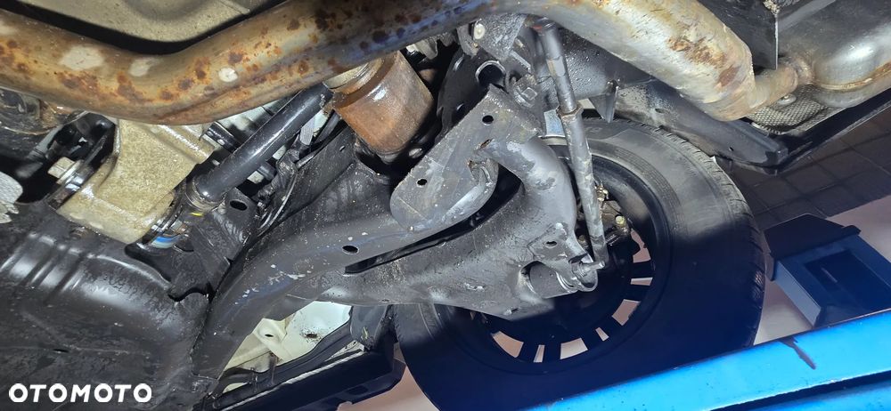 Land Rover Discovery - 17