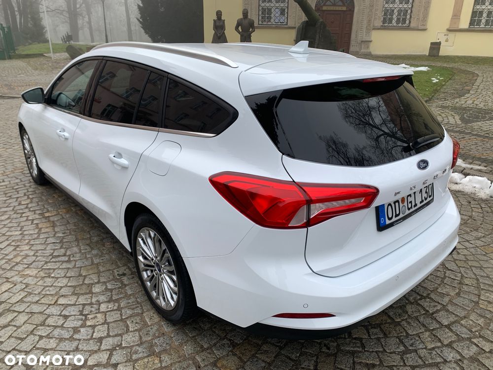 Ford Focus 2.0 EcoBlue Titanium - 4