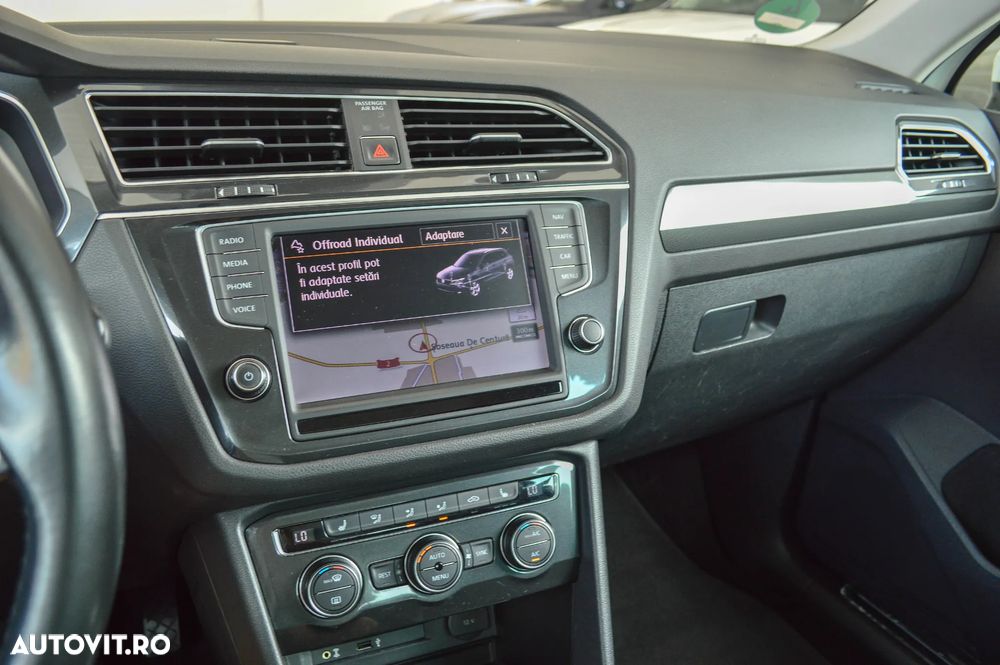 Volkswagen Tiguan 2.0 TDI 4Mot DSG Comfortline - 33