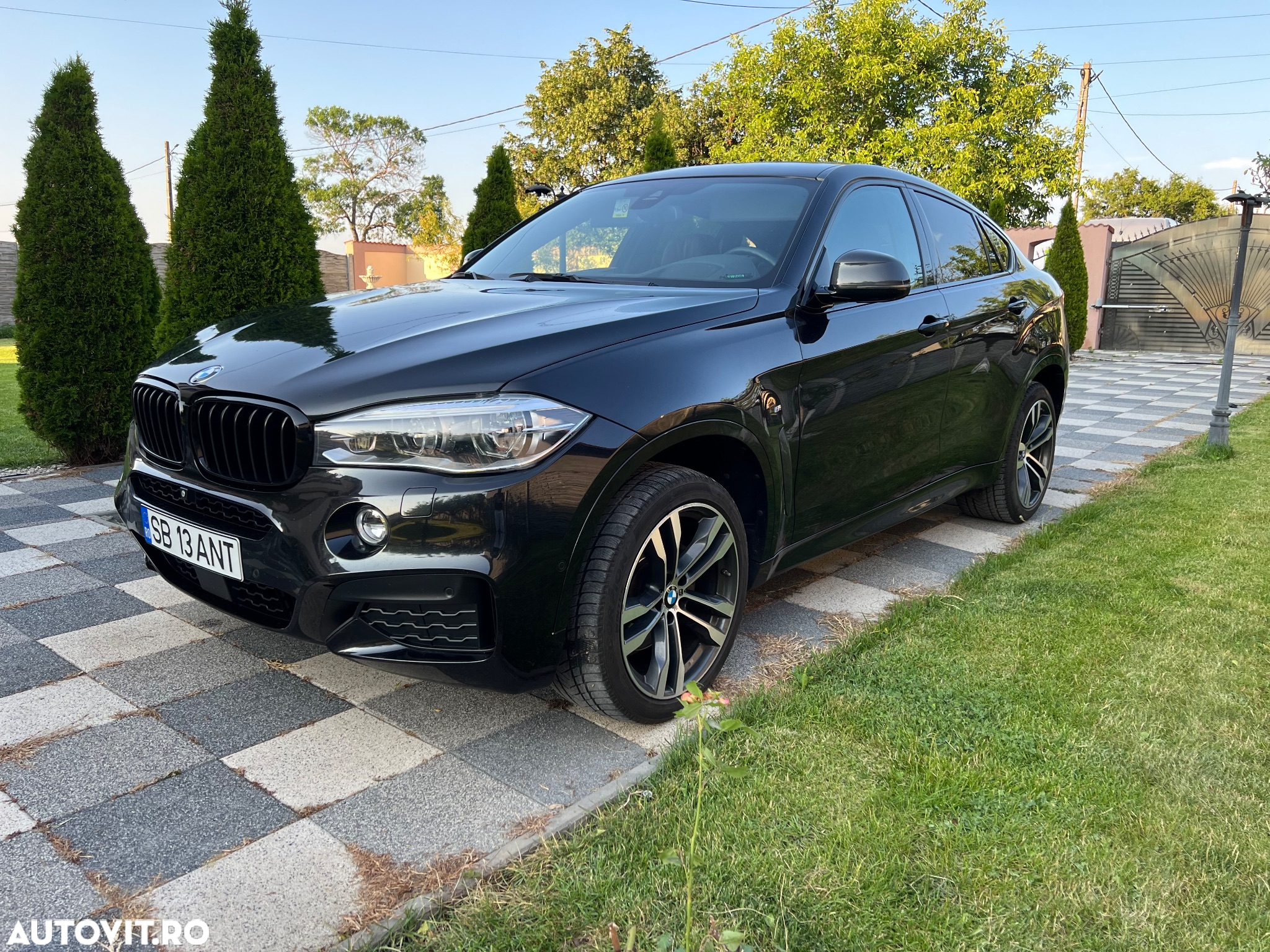 BMW X6 xDrive40d - 27