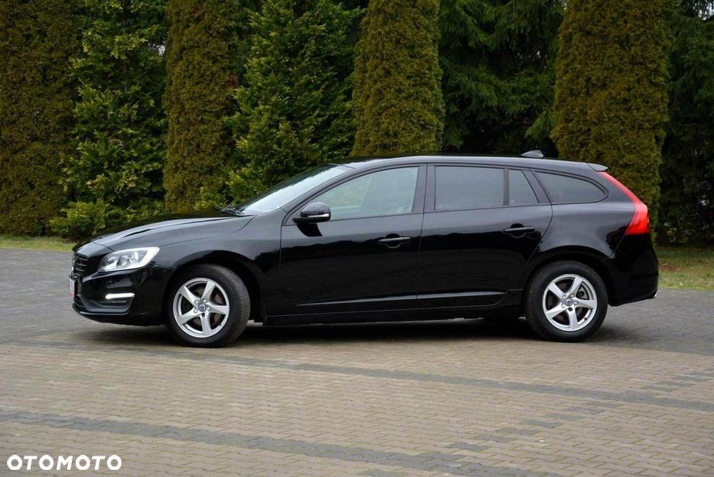 Volvo V60 D4 Geartronic Momentum Pro - 12