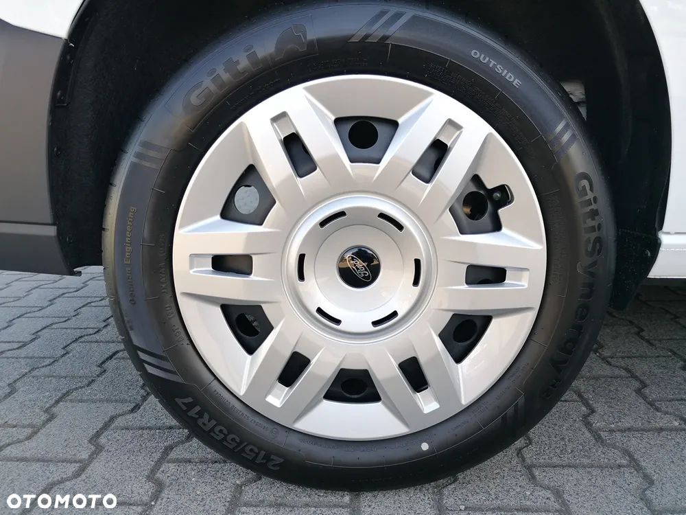 Ford Transit Connect L2 - 17