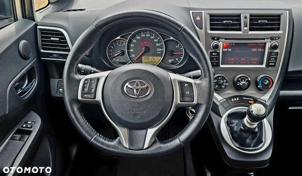 Toyota Verso S - 23