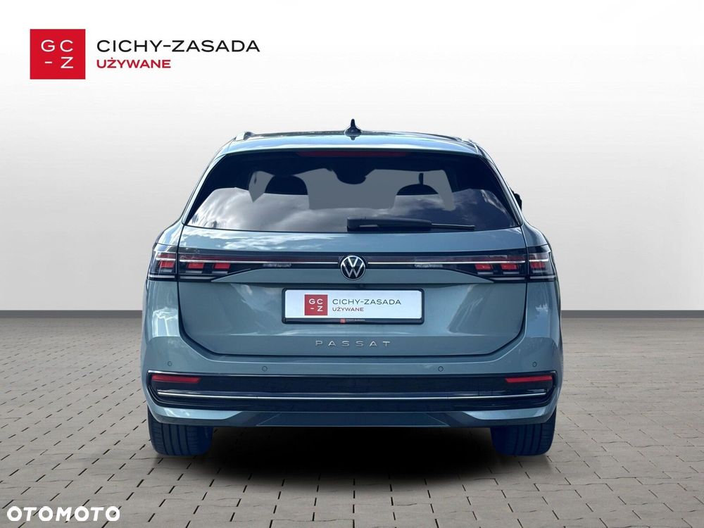 Volkswagen Passat Variant 2.0 TDI SCR Elegance DSG - 5