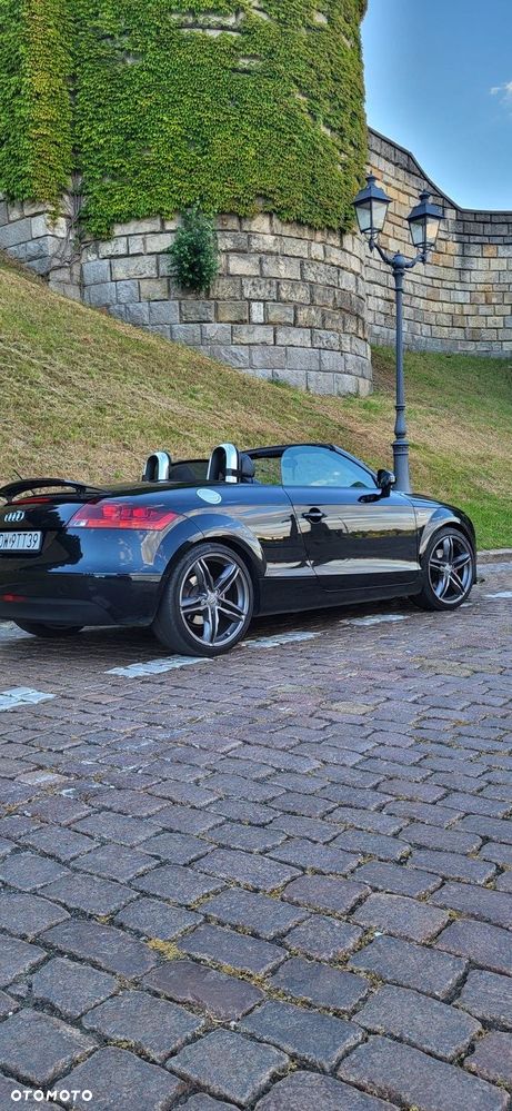 Audi TT Roadster - 4