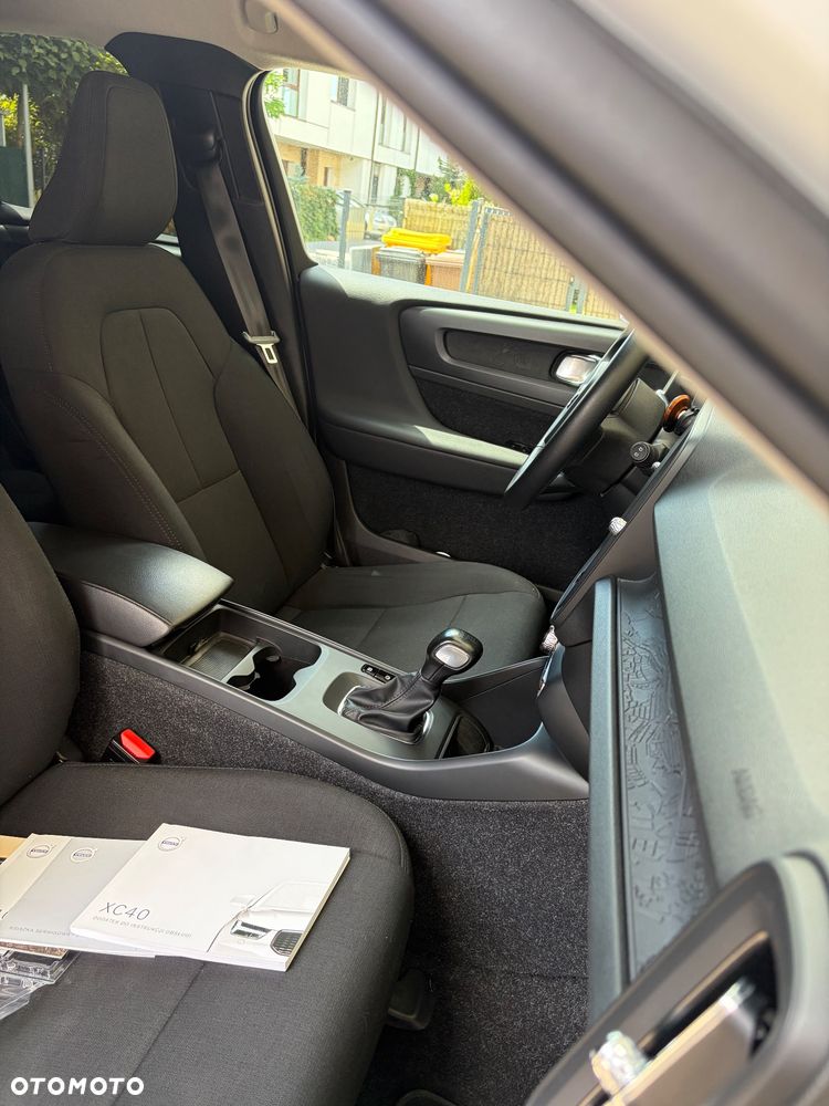 Volvo XC 40 T3 Momentum - 19