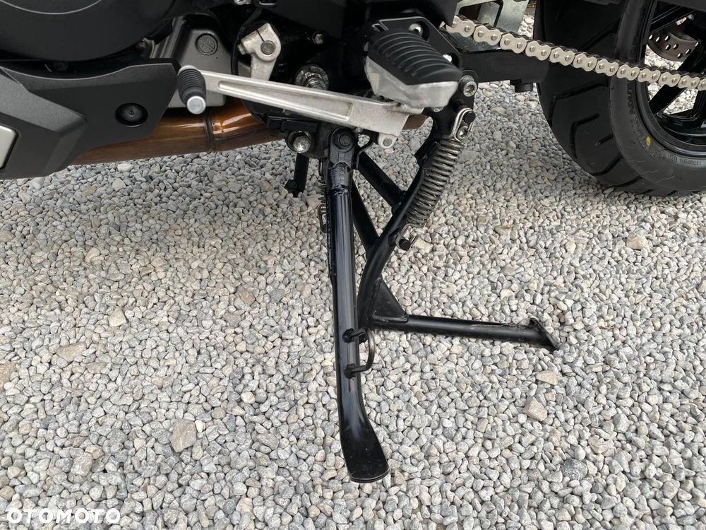 Suzuki V-STROM - 26