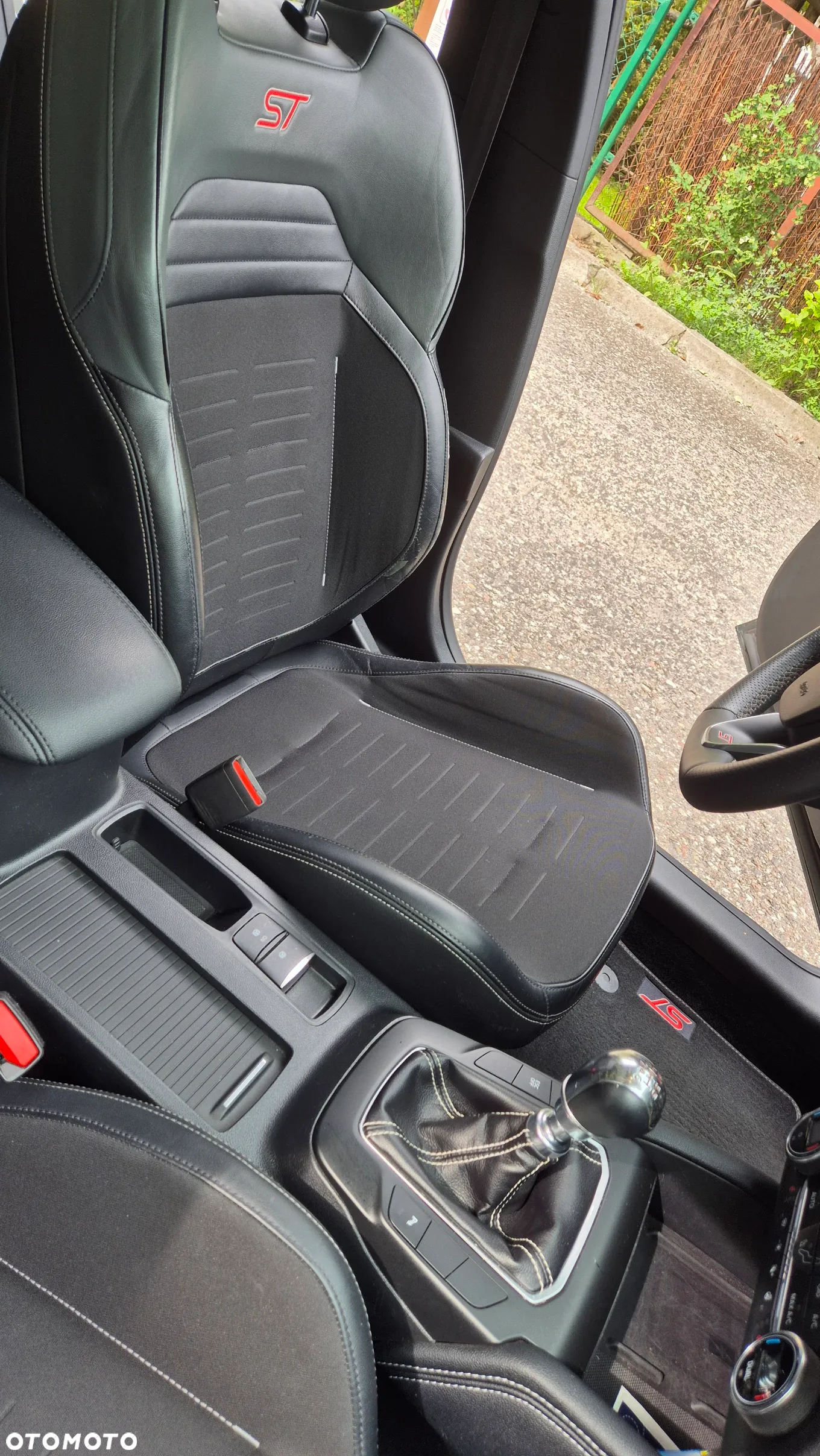 Ford Focus 2.0 EcoBlue ST - 16