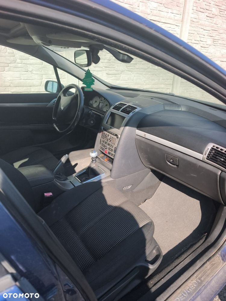 Peugeot 407 - 6