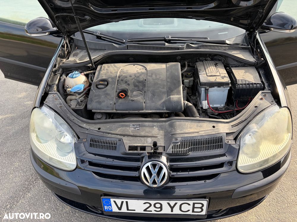 Volkswagen Golf 1.6 FSI Tour - 9