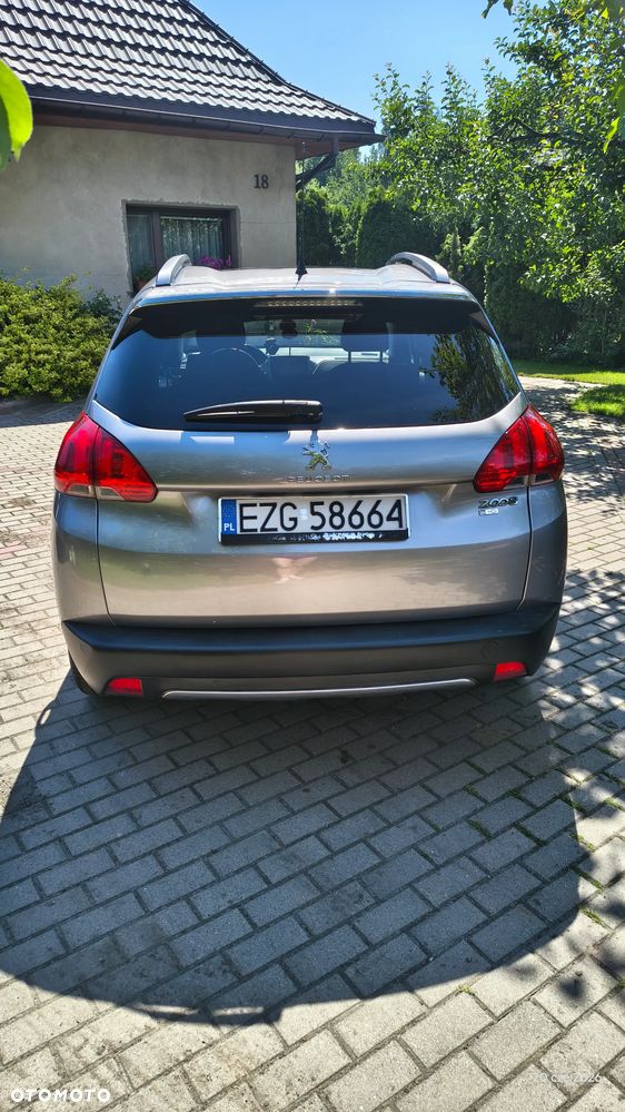 Peugeot 2008 - 12