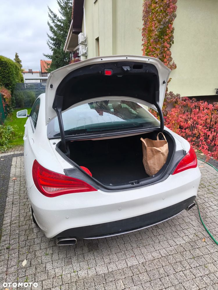Mercedes-Benz CLA 250 4-Matic - 5