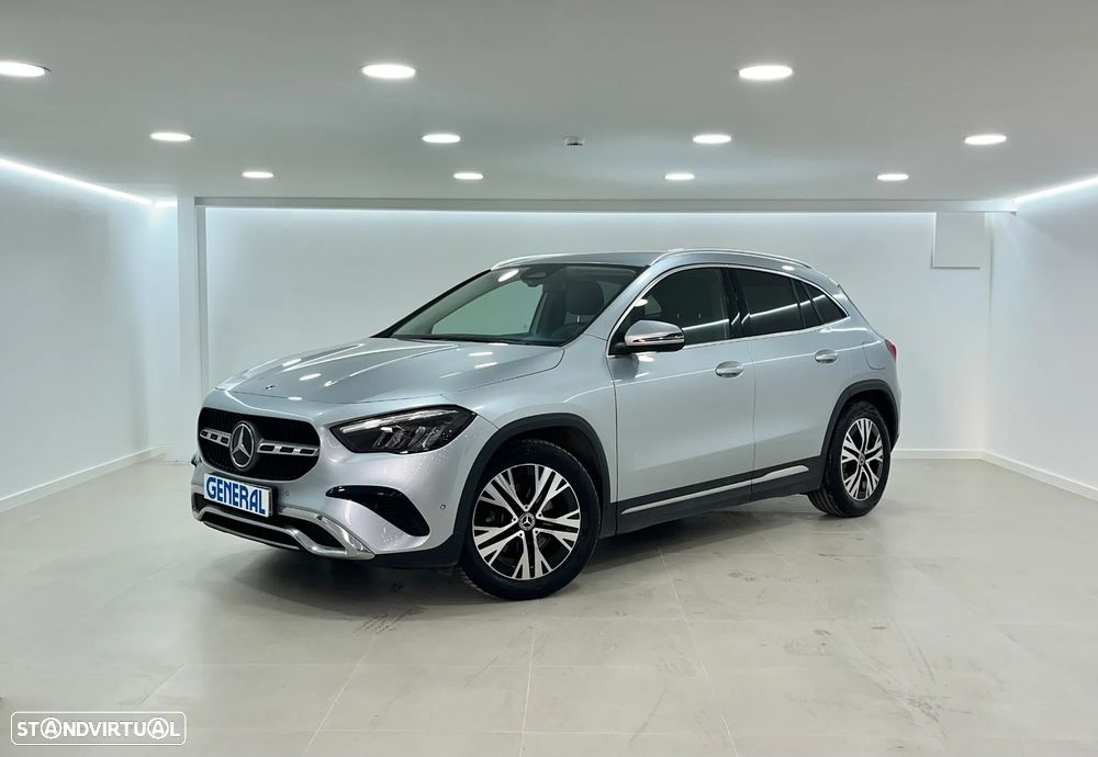 Mercedes-Benz GLA 200 Progressive - 1
