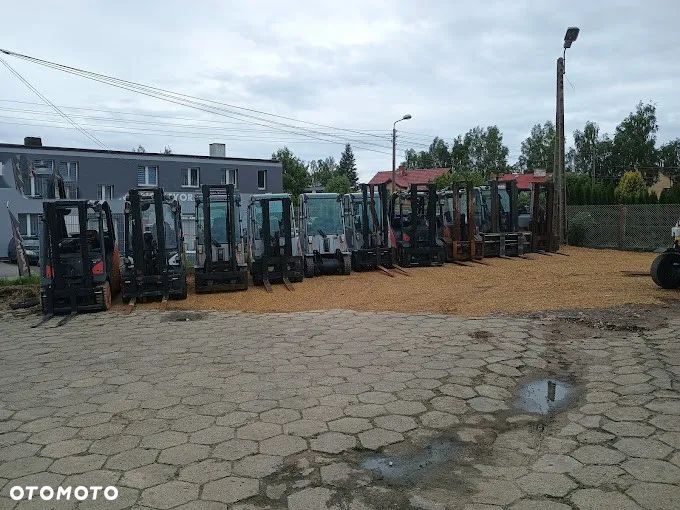 Moffett Kooi aap - 10